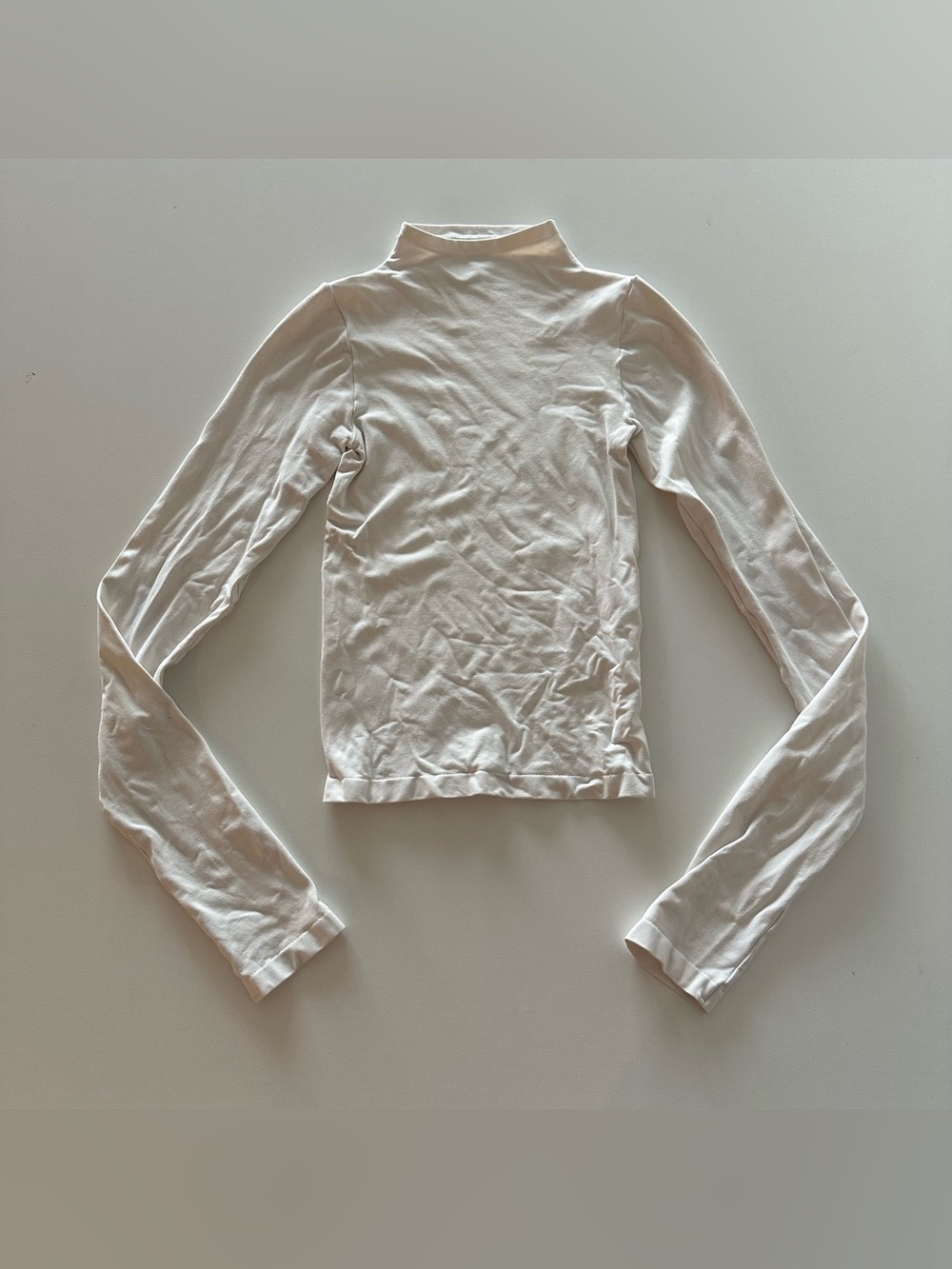 Skims Soft Smoothing Seamless Turtleneck Long Sleeve Top Marble White XXS